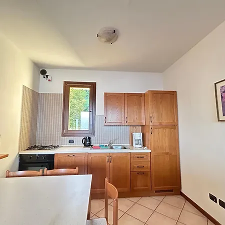 Lily Apartment, Stunning View Apartment Morbio
