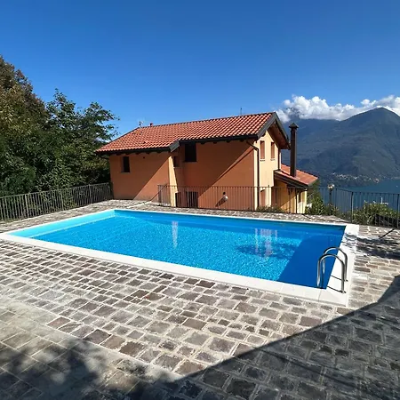 Lily Apartment, Stunning View Apartment Morbio