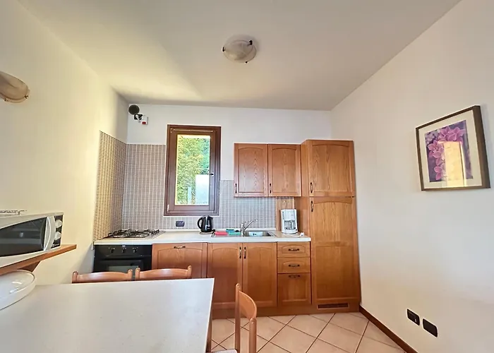 Lily Apartment, Stunning View Apartmán Morbio